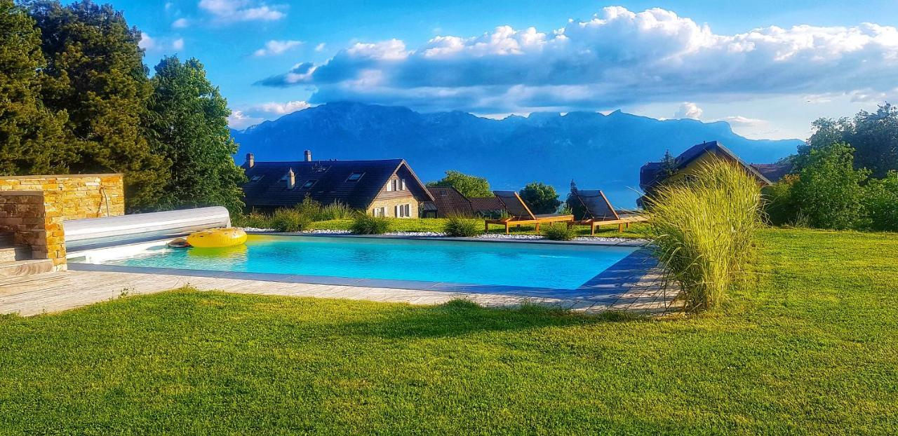 Montreux Holiday Home Eksteriør bilde